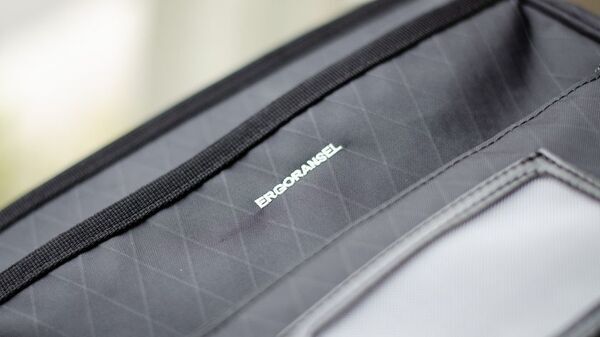 “究極の背負い心地”を実現したプレミアムランドセルを発表　業界初※、X-PAC×3Dメッシュスプリング構造