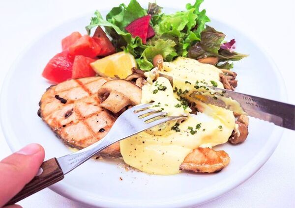 道の駅サーモンパーク千歳＜北海道千歳市＞11月22日は“いいフーフーの日”氷点下に負けない熱々サーモングルメフェス開催ハフハフ、フウフウ、湯気までおいしい3日間。― 2025年11月22日(土)～24日(日)＠サーモンパーク千歳 ―