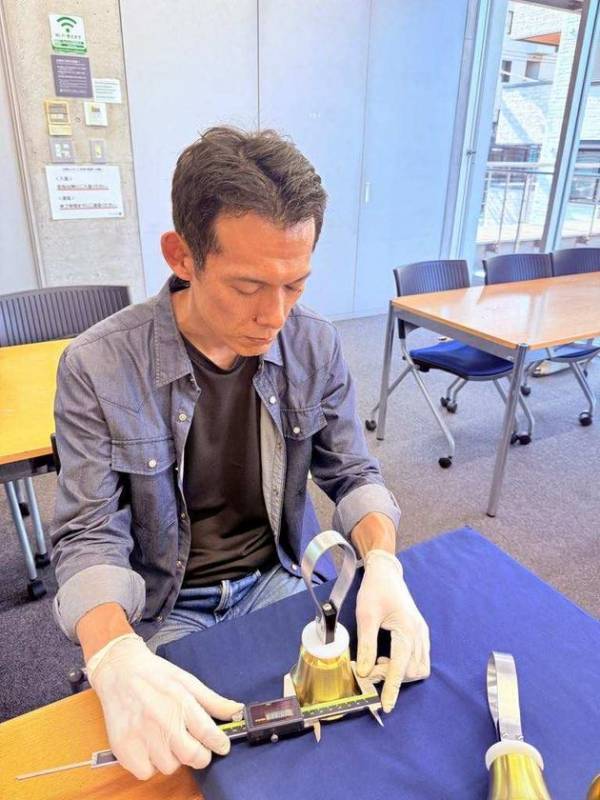 ハンドベル開発に人生を懸けた奏者、唯一無二の練習用ベル『プロローグ』が特許取得！12月3日よりクラッパー機構の発明者・福﨑技術士のもとで展示会に初出展＜静かに世界を変える挑戦が始まる。＞
