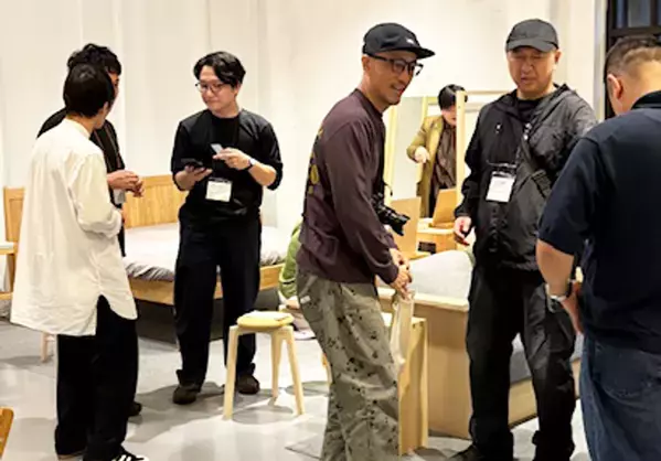 旭川家具が台湾進出へ東川木工会、台北で展示販売会を初開催～4500人が来場　即売30点500万円～