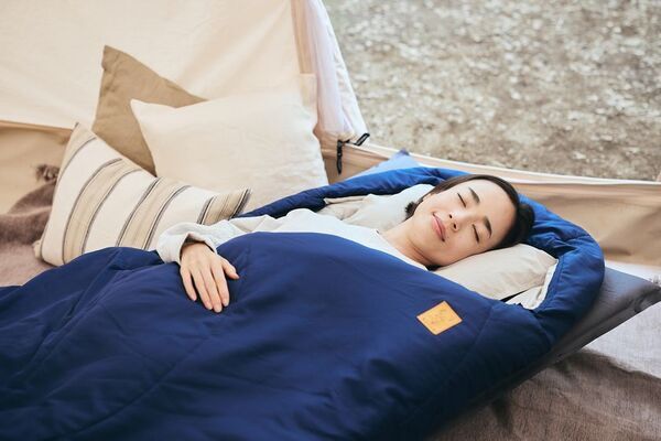 1,591人の寝袋利用者の調査から生まれた寝袋が、販売開始3時間で5,100万円突破で話題！