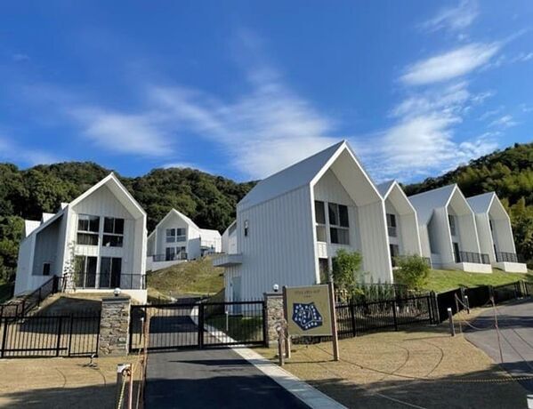 和歌山県“初”の屋外アイススケートリンクが12/20(土)誕生！道の駅 四季の郷公園に「AOZORA ICE PARK」がOPEN！本物の氷で、この冬だけの特別な体験を！