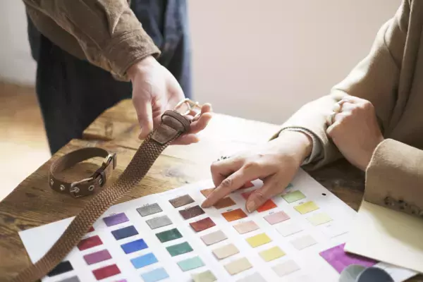 12月10日は「ベルトの日」！人気ファッションインフルエンサーYokoさんと作る、特別なベルトプレゼントキャンペーンを開催