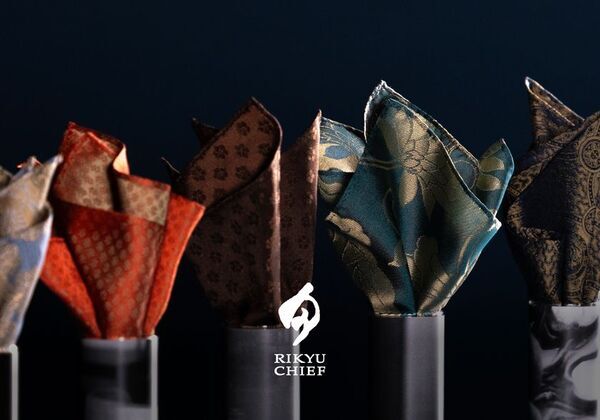 1000年の伝統が、装いに品格を与える。掛軸に使う裂地をファッションに取り入れた「RIKYU CHIEF」プレゼント需要の高まるクリスマス・年末年始に際しギフト展開を本格化