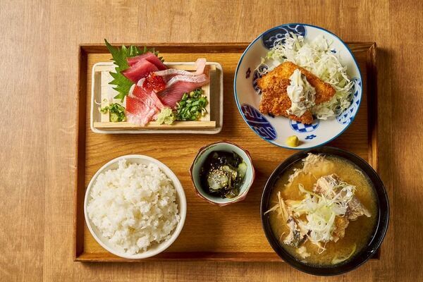 約15貫分の大迫力寿司！金目鯛を堪能できる「半身にぎり」が登場12月10日より金目鯛フェアを開催～冬の熱海に旬のごちそうが勢ぞろい！～