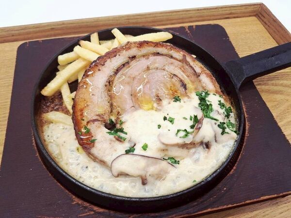 熱海渚町おさかな丼屋ビストロが贈る遊び心あふれるとっておきのHolidayメニューが12/10より登場！！～すしッシュドノエルや海のツリーパスタなど～