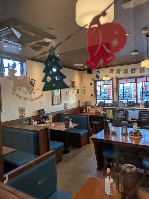 季節を感じる店舗づくりでお客様とスタッフの笑顔を創出　清陽軒、店内装飾イベント「D-1グランプリ」を開催中