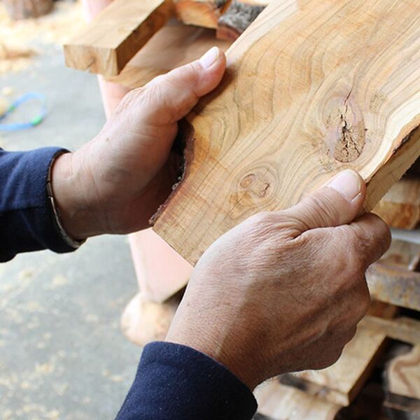 リビングデザインセンターOZONEで手仕事と出会う「つくり手の『手』展 ― その手が語るストーリー ―」2026年2月3日(火)まで開催