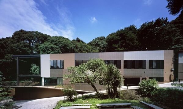 世界的漫画家 大友克洋氏が原画・監修の大型陶板レリーフ完成「Procession(プロセッション) Spin(スピン)」東京メトロ日比谷線銀座駅で2025年12月15日から公開