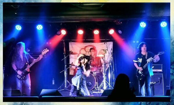 横浜発の女性ボーカル・ハードロックバンド「α-sense's」がファンクラブ発足