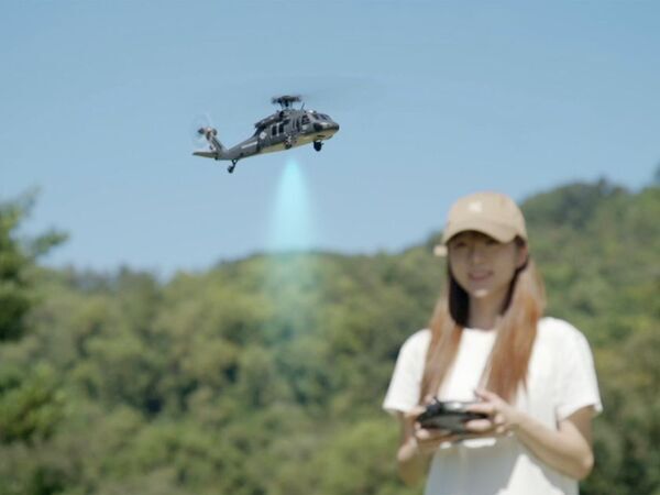 軍用ヘリのワイルド感をそのままに！手軽に遊べる1/48スケール 電動RCヘリ「MH-60 INCR」12月27日(土)販売開始！