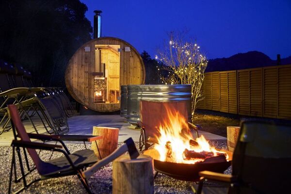 集まるほど、得をする。初旅応援フェア開催！先着20組限定　4名以上のご予約で1名無料　一棟貸ヴィラSHELTER.ブランドリレー