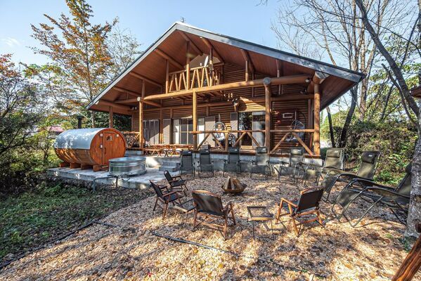 集まるほど、得をする。初旅応援フェア開催！先着20組限定　4名以上のご予約で1名無料　一棟貸ヴィラSHELTER.ブランドリレー