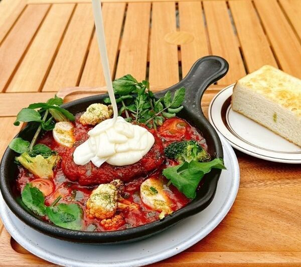 復活！「2両編成の駅舎弁当」が登場　ワクワクの駅舎カフェ3周年祭＆クリスマスフェア開催！