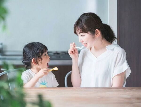保護者だから気にしてあげたい、子どもたちの口腔ケア　子どもが嫌がらない「舌磨きの方法」をSHIKIEN公式HPで公開