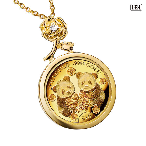 シャオシャオとレイレイの姿をうつした、＜友情の花束と双子パンダ金貨＞純金コイン宝飾ペンダント新発売！