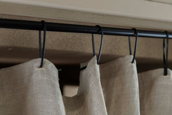 二度と出会えない最後の3000mを解禁　数千年の黒土が育んだ伝説の黒大麻カーテン「ブラックソイルヘンプ」が12/19～限定公開