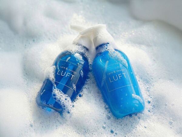 「重ねる保湿」からの脱却。LUFTから発酵ケア×セラミドで水分感を設計する新ヘアケア ハイドロセラミドシャンプー／トリートメント登場。12/22より各ECモールより発売