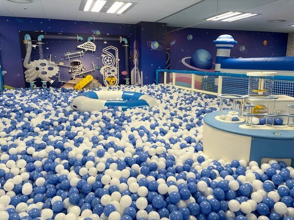 本厚木駅より徒歩3分！親子で夢中になる室内遊園地『キッズランドUS 神奈川厚木店』12/19(金)グランドオープン！