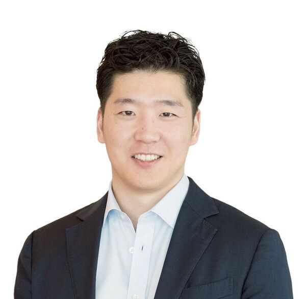 『資産を守りながら大きく増やす 金融×不動産 二刀流投資』新NISAへの不安を解消　京大主席卒業の元GSトレーダーによる資産形成の新常識　2025年12月25日刊行