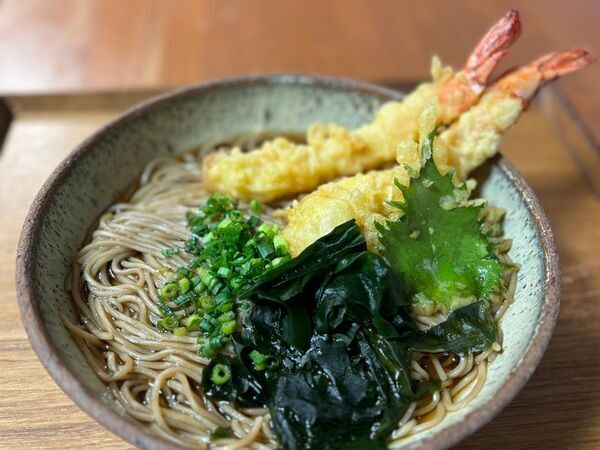 ＼年末年始は香りと味覚で楽しむ／なんぶの湯「バラの香湯」「南部茶の香湯」と新春限定「えび祭り」開催　山梨県　森のなかの温泉 なんぶの湯