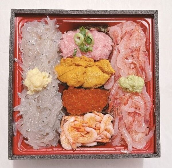 年末年始の「食べる・買う・贈る」が沼津サービスエリアでそろう！人気商品がつまった福袋と新作海鮮丼を期間限定販売～食事も買い物も年始の手土産も一度に選べる～