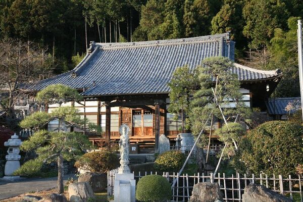 秩父鉄道で元日から数量限定販売　2026年の干支「午」イラスト入り「開運記念入場券」普通列車2編成に開運特別ヘッドマークを掲出して運行