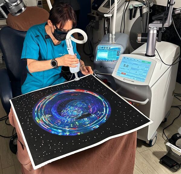 美容外科医・アーティストNobu Suetakeが「3D Skin Data Art Project」を開始