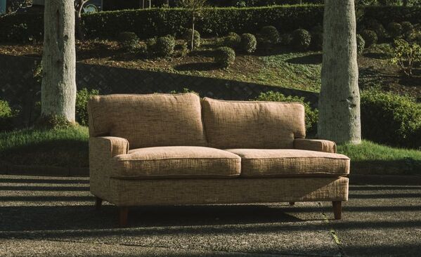 P.F.S. STANDARD SOFAにベルギー製新ファブリック「CGT MALT BROWN」が登場