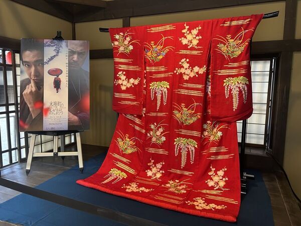 映画オリジナルグッズプレゼントキャンペーンや衣装展示など「木挽町のあだ討ち」とのコラボキャンペーンを開催