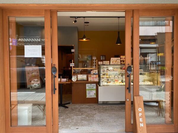 ＜観光都市・松本の魅力を一瓶に凝縮＞創業25年のプリン専門店が、アルプスと城下町を表現した『松本プリン』5種を1月14日より発売