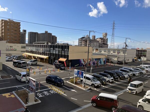 JR東岸和田駅前に新たな商業エリア「東岸和田スクエア」が誕生！～日常とプロが出会う広場　毎日の便利と、専門の品質が響き合う駅前へ～