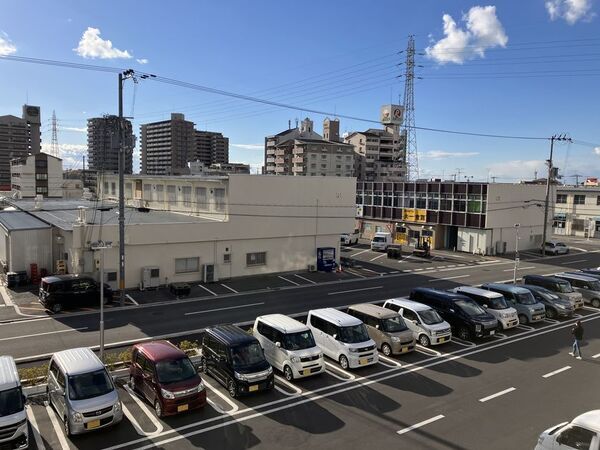 JR東岸和田駅前に新たな商業エリア「東岸和田スクエア」が誕生！～日常とプロが出会う広場　毎日の便利と、専門の品質が響き合う駅前へ～
