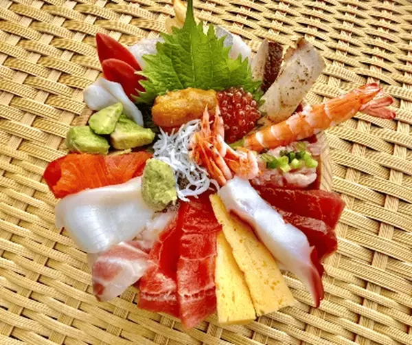 ＼伊豆・村の駅は、おかげさまで20周年／日頃のご愛顧に感謝を込めて「20周年大感謝祭」を1/17より開催　農産物20円市や人気商品が222円で手に入る特売　さらに100kg越え国産マグロの解体ショーも！