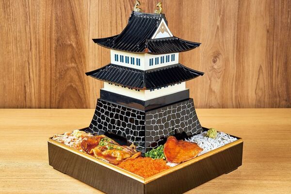 ＜熱海銀座おさかな食堂＞熱海城とのコラボ企画を1/22(木)～2/8(日)に実施！『腹が減っては戦はできぬ！』キャンペーン！熱海城に纏わる豪華な海鮮メニューが登場！