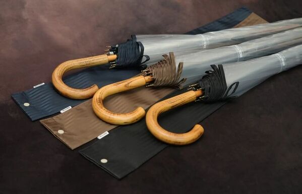 創業300年の老舗が作る「宮内庁御用！男のロマンを擽る究極の相棒！高級紳士用ワンタッチ透明ジャンプ傘！」1月22日にクラウドファンディングを開始