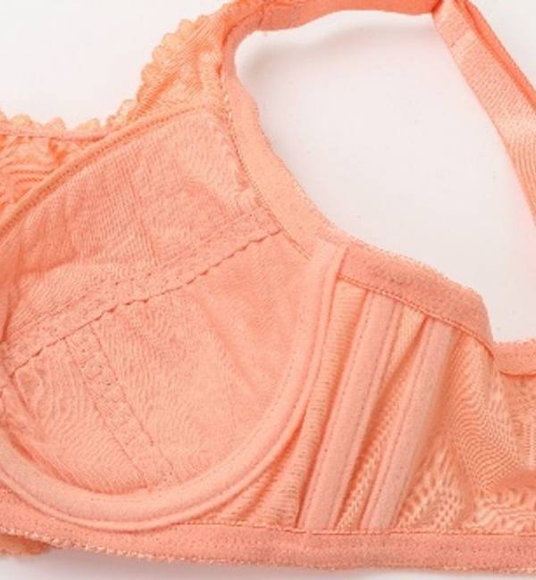 シリーズ累計販売数140万枚突破！【洋服がキレイに着れるブラ】と話題の「ルルスマートブラ」　2026年2月新カラー　コーラルオレンジ新発売