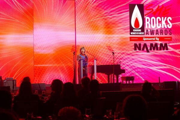 ローランドの市橋 怜奈が「She Rocks Awards」を受賞