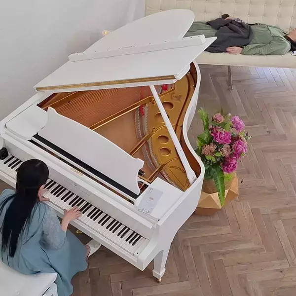 情報過多時代に“何もしない”を体験する音楽会ヒーリングピアニスト希音-Nene-　「うたたねコンサート」オンライン検証プロジェクト始動