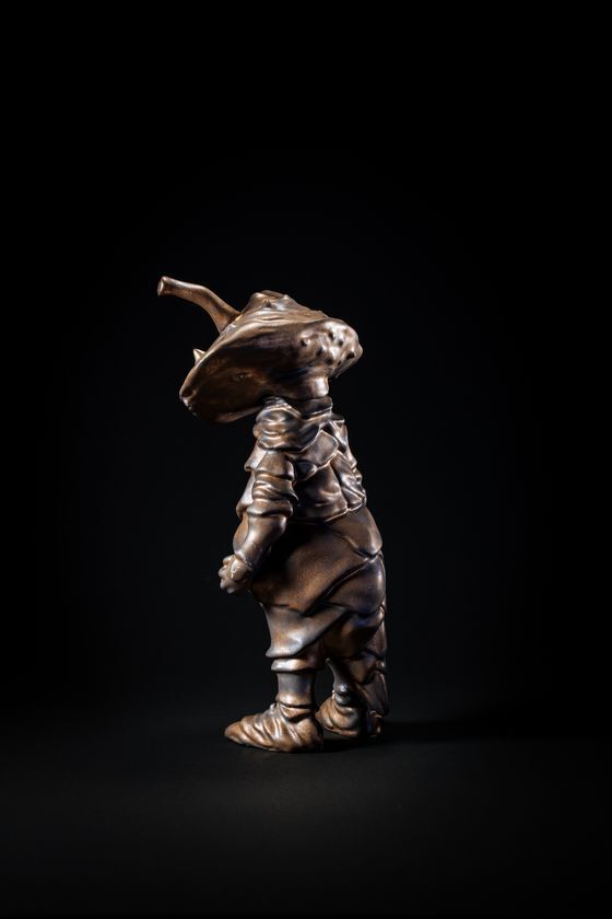 有田焼産業が存続の危機、人材不足深刻化　「ウルトラマン×有田焼」で400年続く伝統工芸の雇用と技術を守る　2/8(日)幕張「ウルトラ怪獣ワンフェス」有田焼「カネゴン」出展