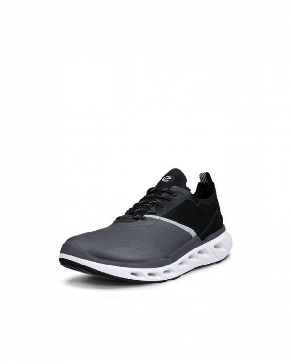 ECCOのBIOM(R)革命は新たなBIOM(R) 720へ　先進技術を駆使した新コレクション発表