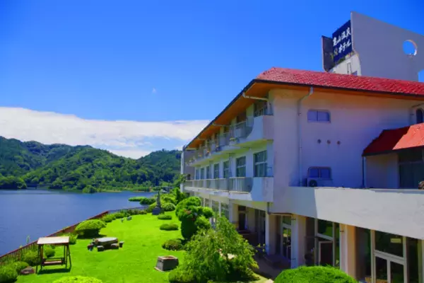 前泊でアクアライン渋滞回避！！千葉県奥房総の老舗旅館「亀山温泉ホテル」が「温泉ハイパフォーマンスゴルフプラン」を販売開始！