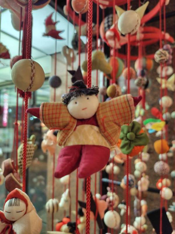 ホテル東京ガーデンパレス　第7回春の装飾　大つるし飾り展　～約3000個の雛の飾り物～「雪国越後三大つるし雛・山形県湊町酒田の傘福®・宮城県大崎市のつるし飾り展」つるし雛装飾と新潟物産展開催のお知らせ