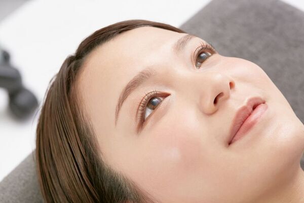 横浜駅直結のヘアメイク専門店『アトリエはるか ルミネ横浜店』が、2026年2月16日(月)リニューアルオープン！