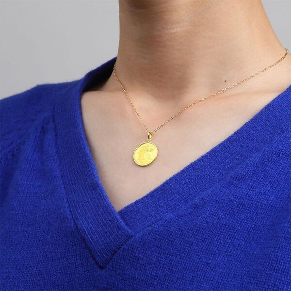 世界限定1,400枚　『不思議の国のアリス』純金コインがペンダントトップに！