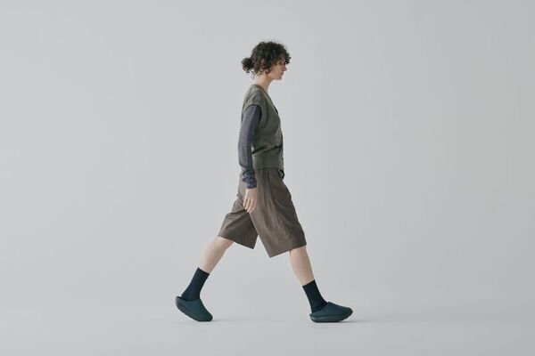 仕事しながら体幹トレーニングができるオフィスシューズ「KAMOLEG 2.0 W」3月上旬より一般販売