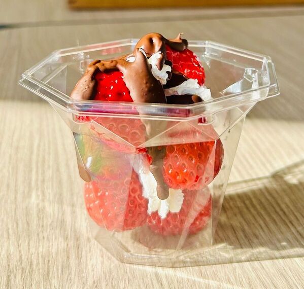 ＼道の駅ほうじょう2月はいちごデザート祭り・発酵祭り！／18の層を織りなすいちごパフェ・2/11からいちごスイーツが限定登場道の駅ほうじょうで人気の醤油・みそをお餅と一緒に食べ比べイベント開催!!