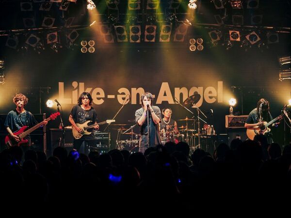 Like-an-Angel「TOUR 2025-2026 “Crash to Rise”」ツアーファイナル ライヴレポートが到着！