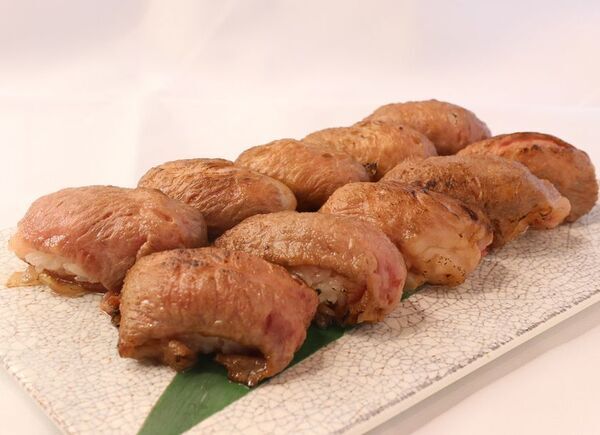 【京都山科 ホテル山楽】ローストビーフや握り寿司も食べ放題！2026年3月1日(日)より新たに和洋ランチブッフェを提供開始