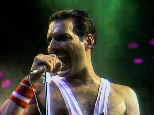 熱狂の南米ライヴ『LIVE IN RIO』配信カードの予告編解禁！